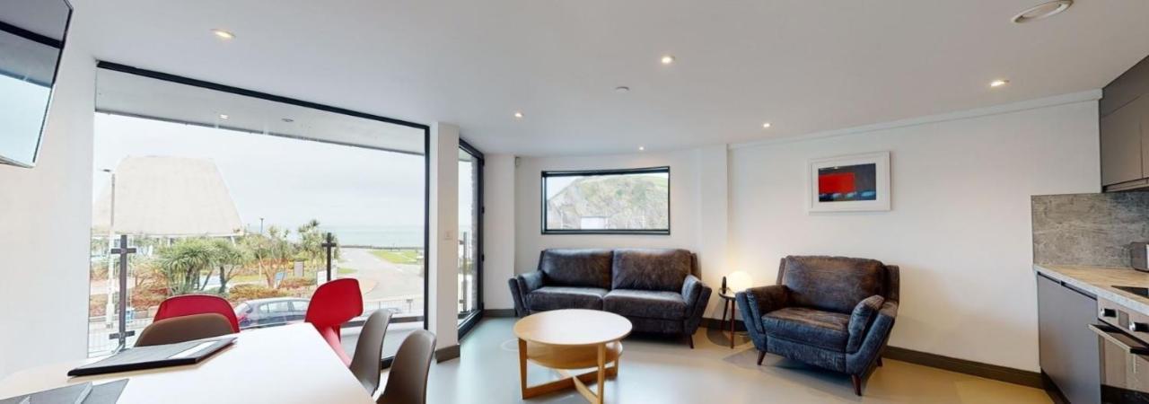 2 The View Apartments Ilfracombe - Seafront, Parking, Lift, Ev Exterior photo